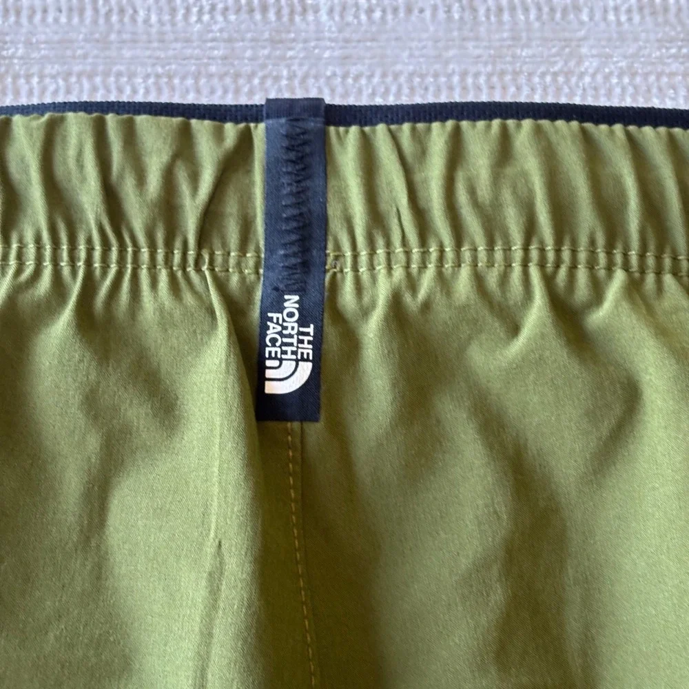 The North Face Mens XL Regular Olive Green Hiking Pants Lightweight Technical